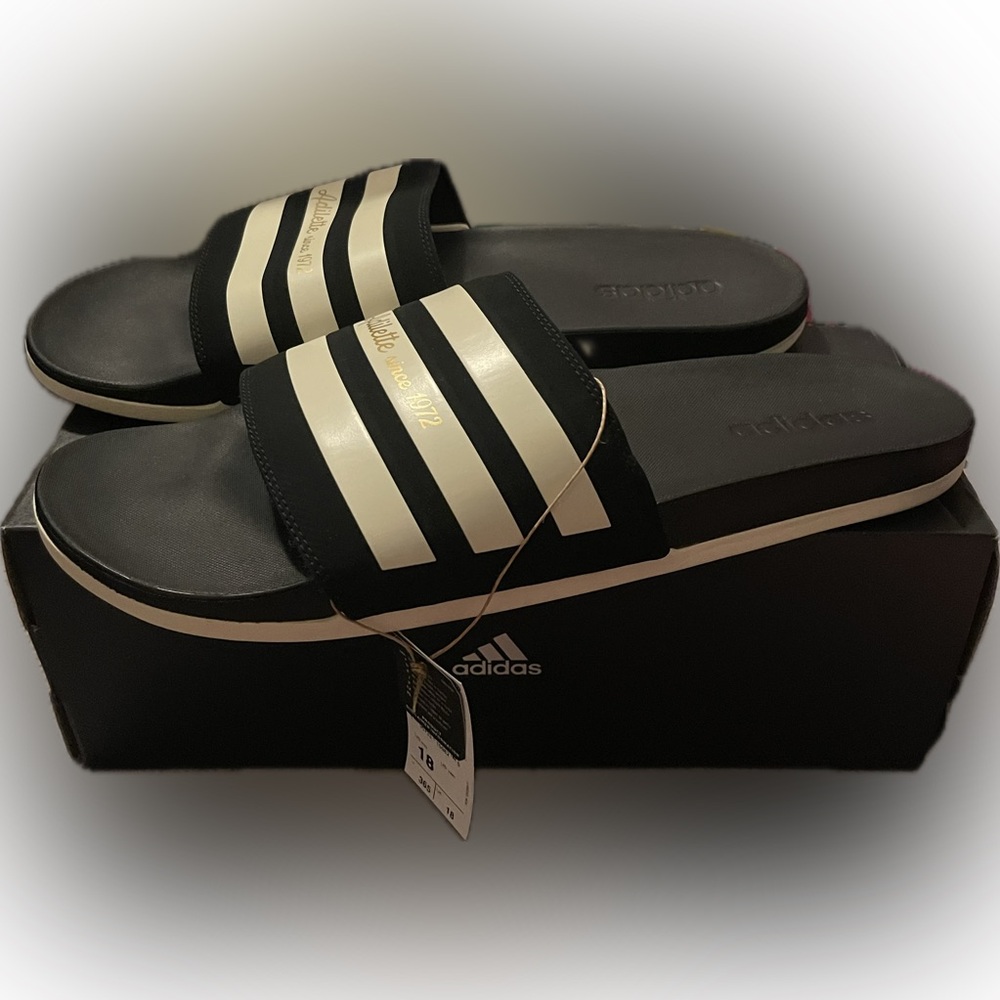 ADIDAS MENS BLACK & WHITE 'ADILETTE' COMFORT SLIDES
 (flip flops)
